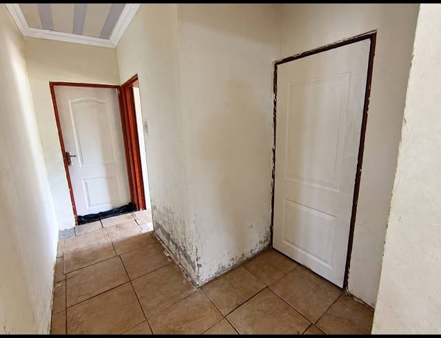 2 BEDROOM HOUSE FOR SALE IN MEYERTON CENTRAL